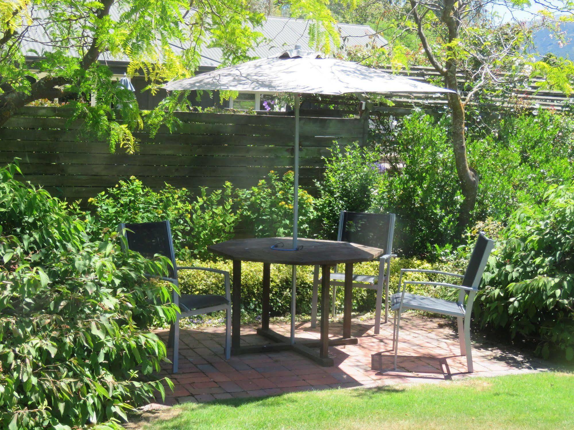 Bed and Breakfast Marchmont Gardens Ханмер-Спрингс Экстерьер фото